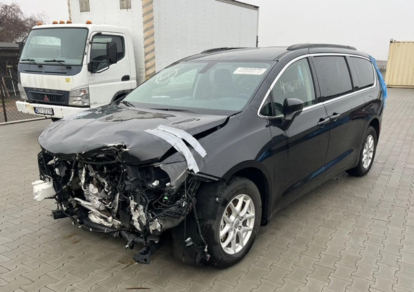 Chrysler Pacifica cena 50900 przebieg: 82000, rok produkcji 2021 z Włocławek małe 79